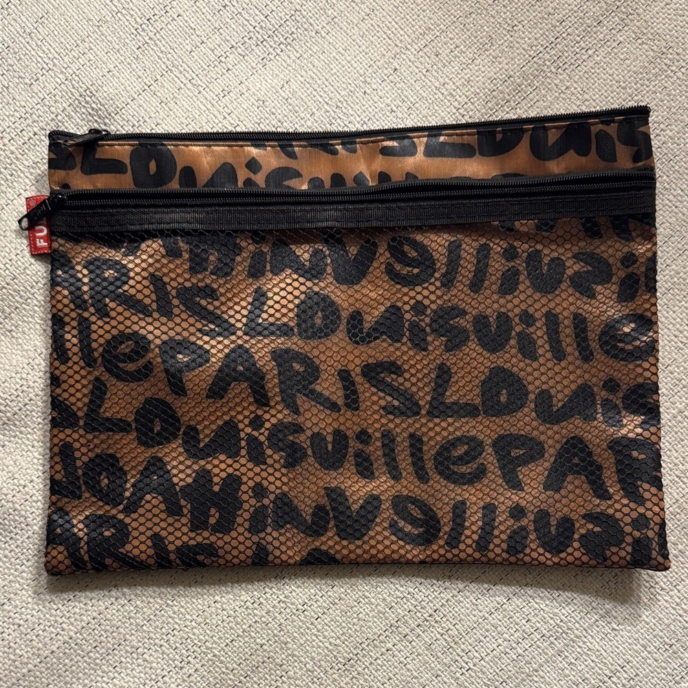 Fuda Black and Brown Toiletry Bag